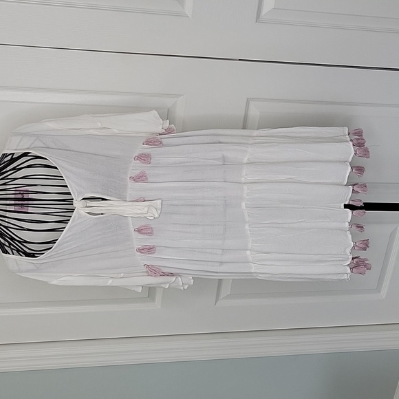 KOS RESORT White Beach Cover-Up with Pink Tassels Size Small - Picture 2 of 7